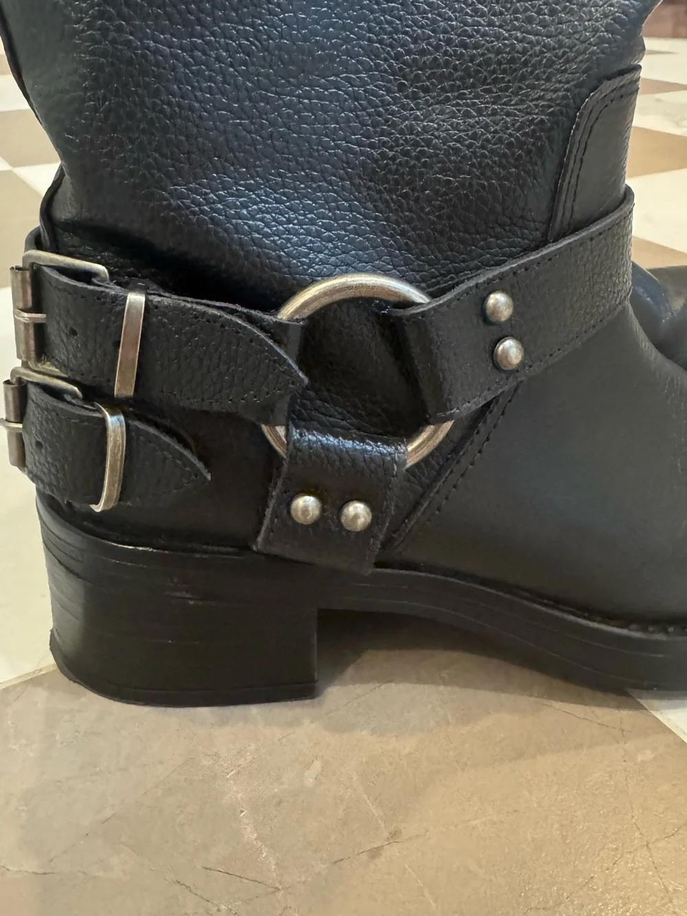 Steve Madden size 14